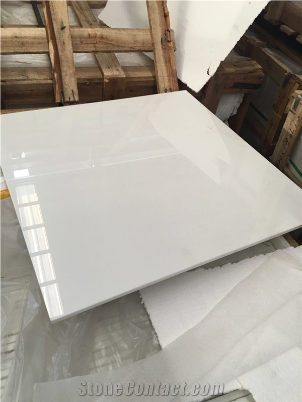 High Quality China Super White Polished Nano Crystallized Glass Stone Slab & Tiles with Preeminent Material for Table Top in Usa and Canada Market
