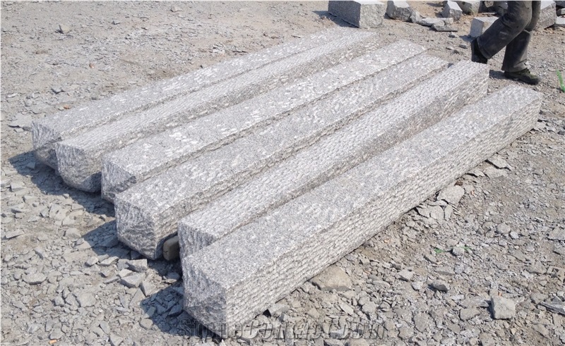 G341 Silver Grey Granite Palisades Columns with Cap Pillars Monolith Pineappled Bush Hammered