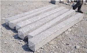 G341 Silver Grey Granite Palisades Columns with Cap Pillars Monolith Pineappled Bush Hammered