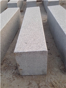 G341 Silver Grey Kerbstones Fine Picked 20x25x100 cm