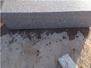 G341 Silver Grey Kerbstones Fine Picked 20x25x100 cm