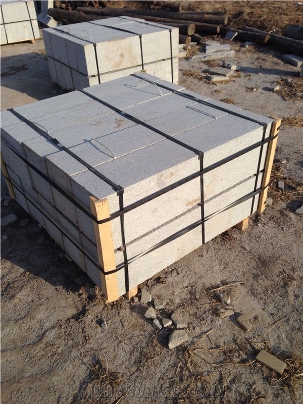G341 Silver Grey Kerbstones Fine Picked 20x25x100 cm