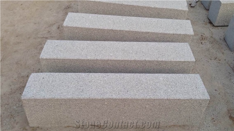 G341 Silver Grey Kerbstones Fine Picked 20x25x100 cm