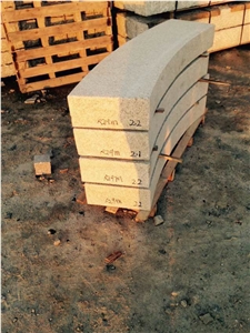 G350 Yellow Rust Granite Block Steps Kerbstones