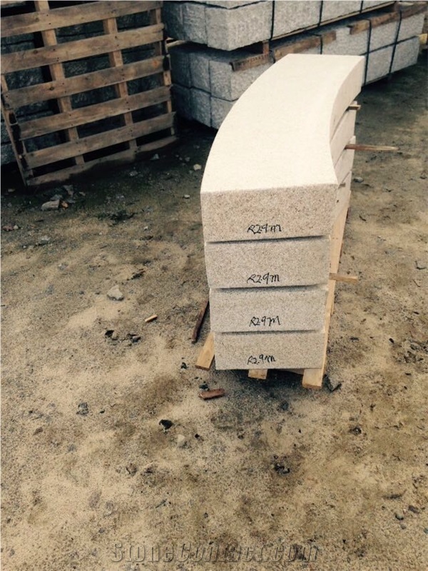 G350 Yellow Rust Granite Block Steps Kerbstones