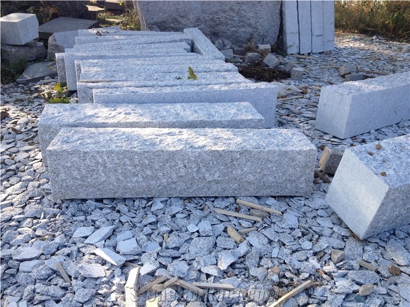 G359 White Granite No Pink Spots Pineappled Surface Kerbstones