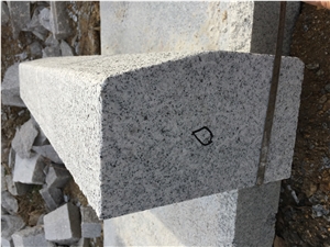 G603 Pohorski Tonalit Fantastic Silver Grey Kerbstones 100x25x12-25 cm