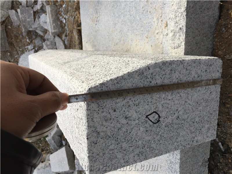 G603 Pohorski Tonalit Fantastic Silver Grey Kerbstones 100x25x12-25 cm