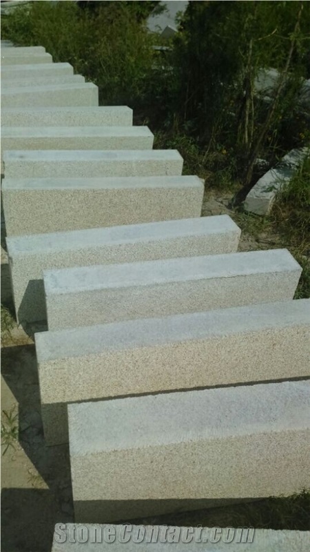 Own Factory Cheapest Price China G350 G682/Rusty Yellow/Sunset Gold/Golden Sand/Giallo Ming/Giallo Rusty/Ming Gold/Yellow Rust/Desert Gold/Giallo Fantasia Granite Kerbstones & Steps