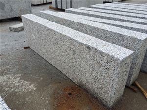 Shandong G341 Fine Picked Bush Hammered Kerbstone 8x25x100 cm