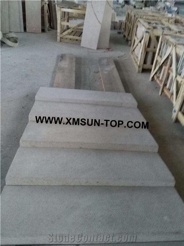 Bush Hammered Grey White Limestone Steps/ Greyish White Limestone Stair Riser/Pale Lime Stone Stair Treads/Grey Limestone Staircase/Natural Stone Stair