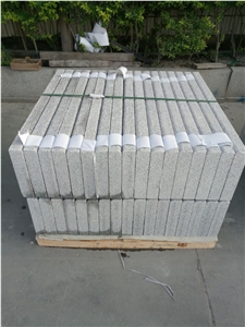 G603 Granite Kerbstone, Flamed Kerbs, G603 Granite, Sesame White Curbstone, Light Grey Granite Curbstone, Side Stone, Exterior Stone Landscaping Stone