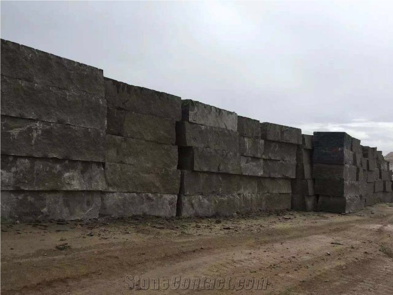 Cosmic Black Granite with Beautiful Sparkles Granite Blocks from Xinjiang