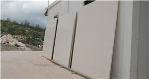 Veseljko Limestone Slabs Veseljko Limestone Slabs