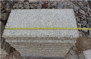 Chiseled Granite Palisade