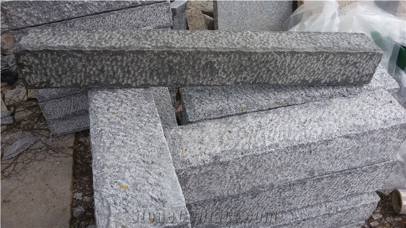 Chiseled Granite Palisade