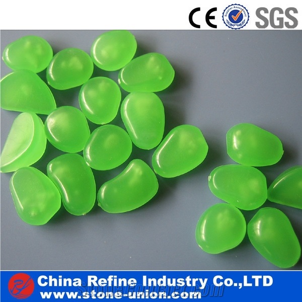 Cheap Garden crushed and round glass glow pebble&wholesale glow pebble