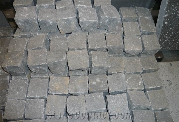 Black Basalt Garden Stepping Paving Stone