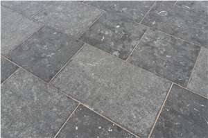 Flamed Irish Blue Limestone Paving Flamed Irish Blue Limestone Paving