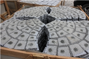 China Grey Granite Cubes on Net, G603 Cobble Stone, Squar Shape Granite Paving Sets, Sesame White Cube Stone on Net, G603 Floor Covering, Xiamen Winggreen Manufacturer