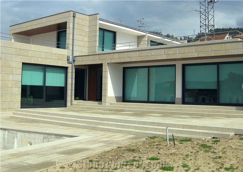 Amarelo Alpendurada Granite Sawn Cut Facade, Yellow Granite Building Walls