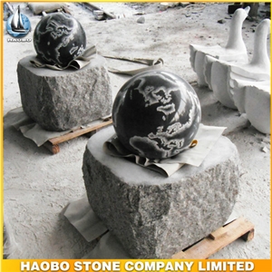 China Factory Direct Black Granite Rolling Sphere Carved the Word Map, Natural Stone Base Split, Garden Fountains