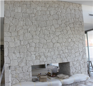 Random White Limestone Field Stone, Stacked Wall Cladding, Loose Stone Random White Limestone Field Stone, Stacked Wall Cladding, Loose Stone