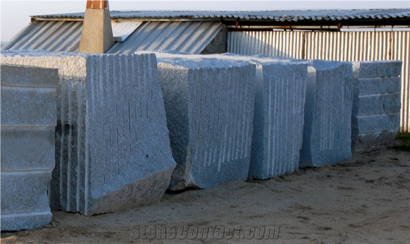 Gris Robledo Granite Blocks