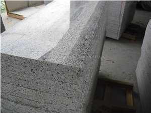 G640 Granite Stairs, Barry White Granite Staircase, Black White Flower Granite Steps & Risers, Dongshi White Granite Deck Stair, Xiamen Winggreen Manufacturer
