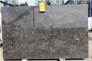 Sapphire Brown Granite Slabs