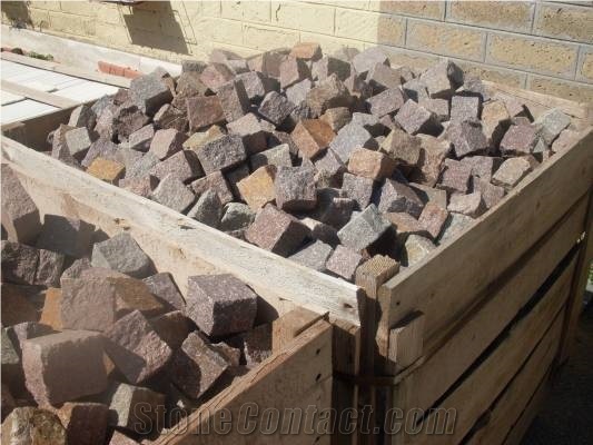 Porfido Rosso Di Meltina Cube Paving Set