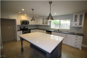 Pre-Fabricated Quartz Kitchen Countertops