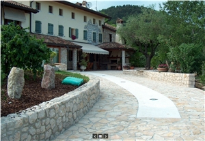 Bianco Di Apricena Irregular Flagstone Walkway and Driveway Pavers