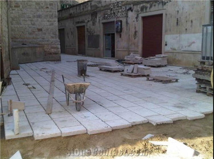 Biancone Apricena Tumbled Exterior Pavers