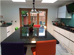 Emerald Pearl Granite and Glass Splashback