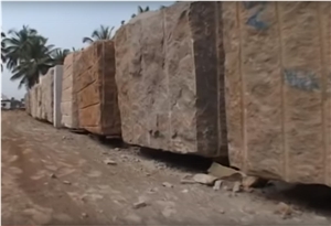 Multicolor Red Granite Blocks