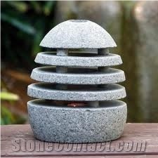 River Stone Garden Lamp