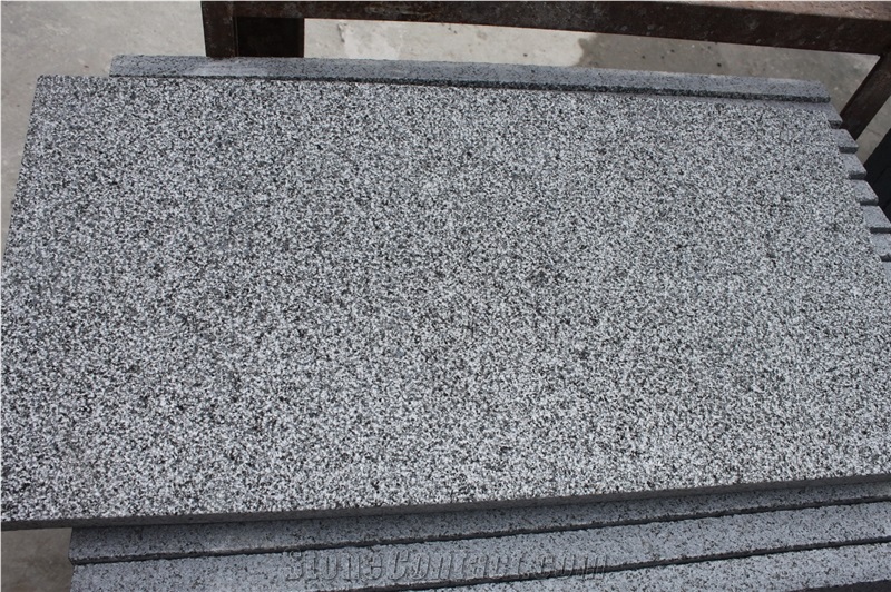 Beautiful and High Quality Dark Grey Granite Slabs & Tiles, China Black Granite