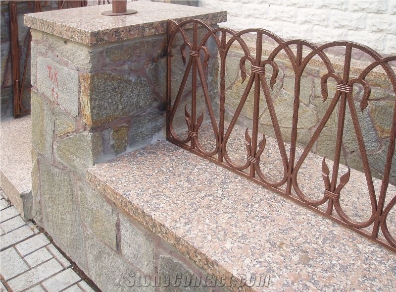 Granit Yuzhno Sultayevskiy Wall Caps, Red Granite Gate Post Caps