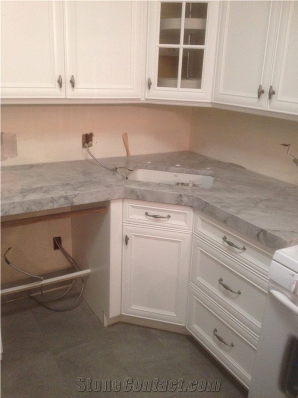 Super White Quartzite Kitchen Countertop