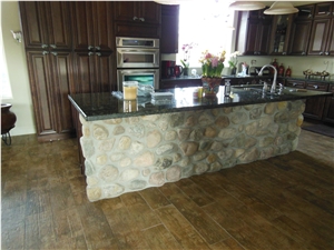 Split River Rock Granite Veneer
