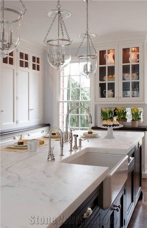 Constrution Engineering Corian Stone Slab Apply in Worktops Kitchen Countertop Bench Top and Bathroom Vanity Top with High Hardness and High Compression Strength