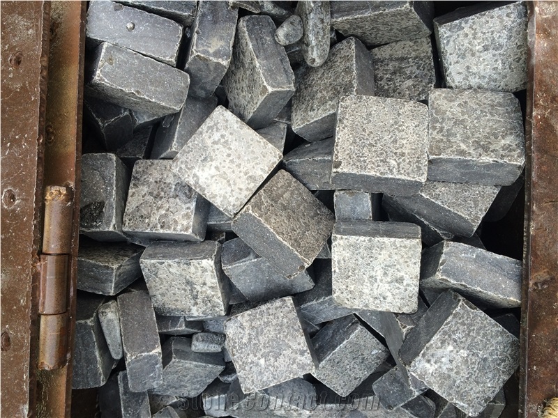 China Bluestone Cubestone,China Blue Stone Cobble Stone/Paving Slabs/Pavers for Exterior Use