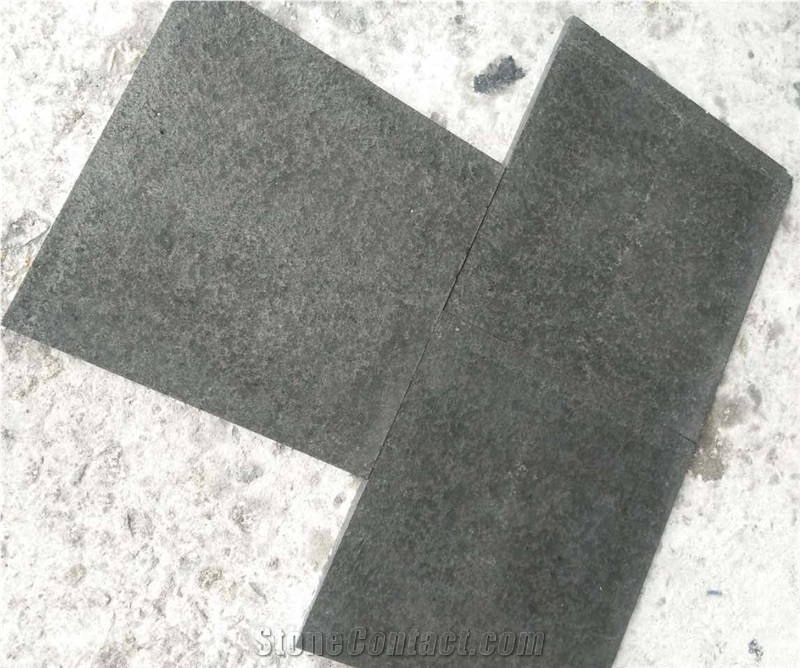 High Quality Mongolia Black Granite Tiles and Slabs