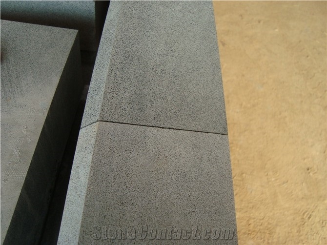 Hainan Black Basalt Sawn 400 Grit Kerbstone, China Black Basalt, Dark Bluestone Kerbstone