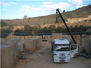 Oro Veneziano Granite Blocks