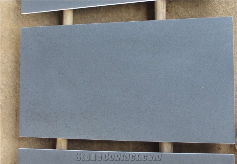 China Hainan Black Basalt Tiles for Floor and Wall, Honed Tiles
