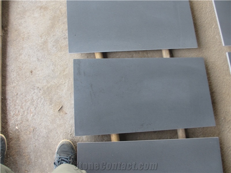 China Natural Hainan Black Basalt Tile & Slab, Lava Stone Tile