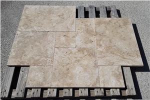 Travertine Fosil Opus Pattern