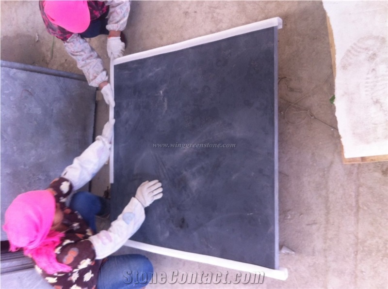 Special and Strong Package, with Corner Protector and Edge Protector, China Black Blue Limestone Tiles for Floor Covering, China Black Bluestone Tiles, Xiamen Winggreen Manufacturer